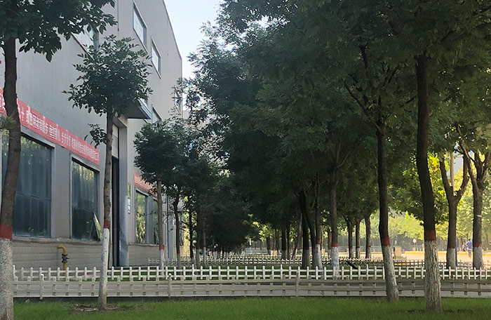機(jī)加分廠一角